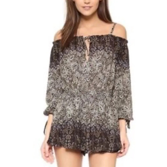 FREE PEOPLE So Devine Romper Paisley Print Boho Off The Shoulder Peasant Style - Picture 1 of 10